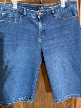 Jones New York Women’s Madison Bermuda Jean Shorts. Size 14